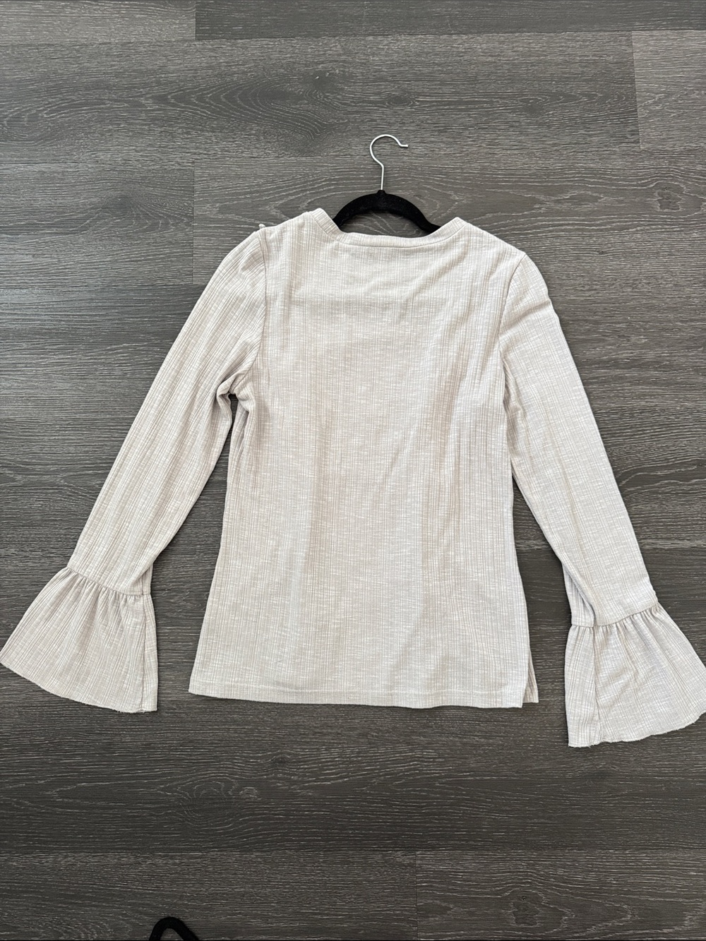 Doe & Rae Ruffle-Front Long Sleeve Top - grey - Picture 2 of 5